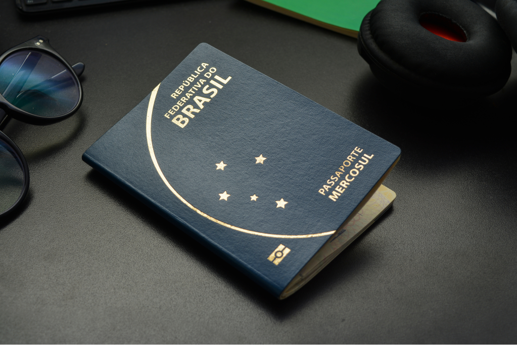 foto de um passaporte brasileiro 